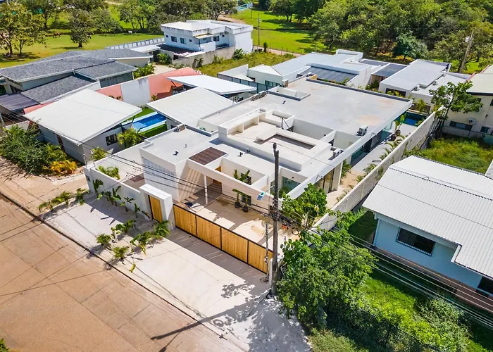 Villa Juba Centro Tamarindo